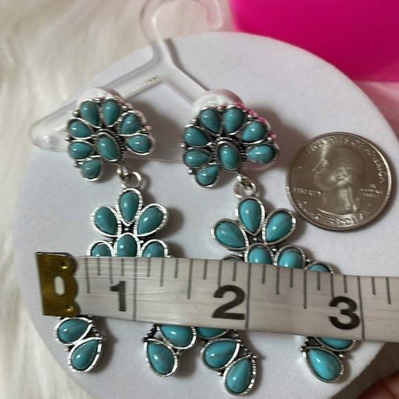 8 Other Reasons Cow Girl Statement Earrings - Picture 13 of 14